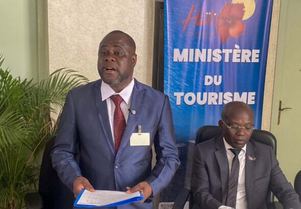 Le Nouveau DDN du Tourisme dans son discours d'installation. (Photo : Mathias Cfora )